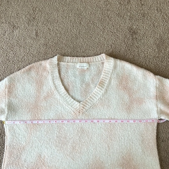 Anthropologie Maggie Bell Sleeve Boxy Cut V Neck Oversized Tie Dye Sweater - Picture 8 of 11